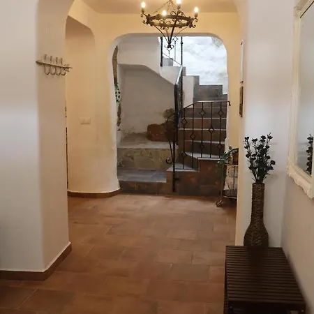Spacious 4-bed House Holiday home Algodonales