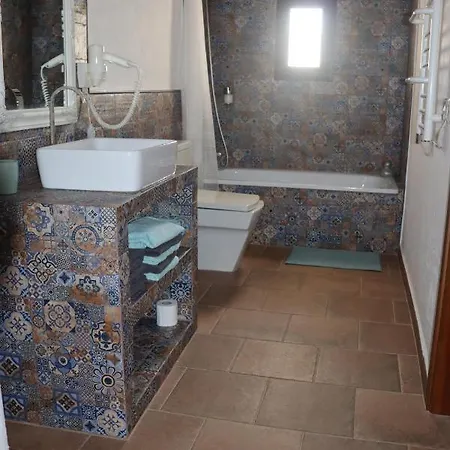 Σπίτι διακοπών Spacious 4-bed House Algodonales
